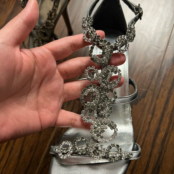 Stuart Weitzman Silver Embellished Women's Heels - Picture 2 of 8